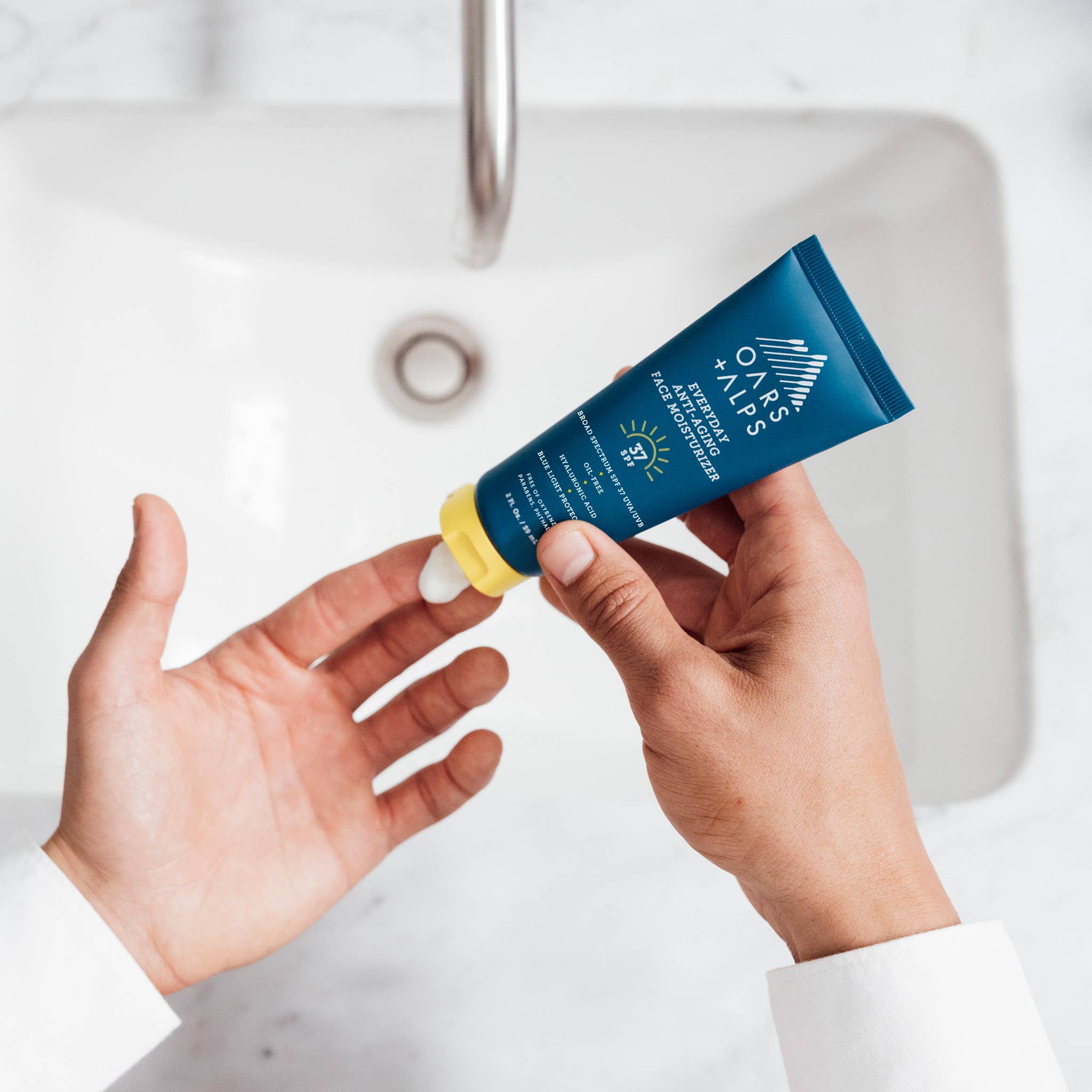 Men's Anti-Aging Face Moisturizer - SPF 37